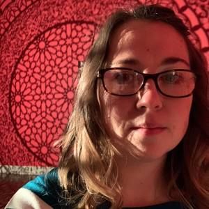 Meet your Posher, Julia